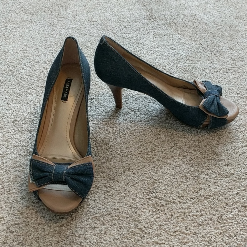 Alex marie heels